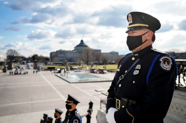 "Это день Америки". Инаугурация Байдена прошла без зрителей и под охраной