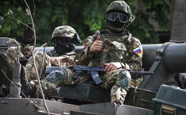 Финиан Канингхэм: Пока США сходят с ума от &laquo;головорезов Ким Чен Ына&raquo;, в России убивают американских наемников