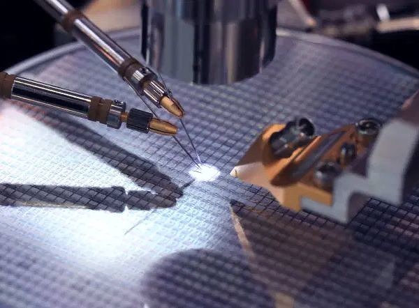 Глобальный дефицит микросхем вырос до 30%. Отрасли грозит затяжной кризис