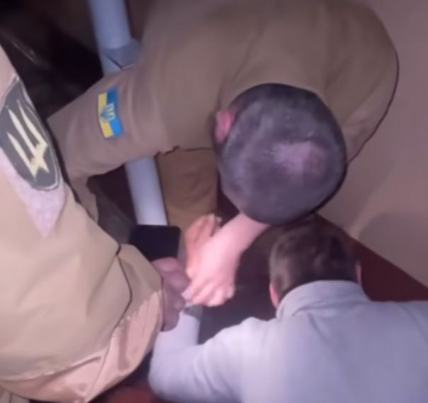 Хроники декоммунизации. Украинцы винят в зверствах киевского ТЦК &laquo;Московию и рашистов&raquo;