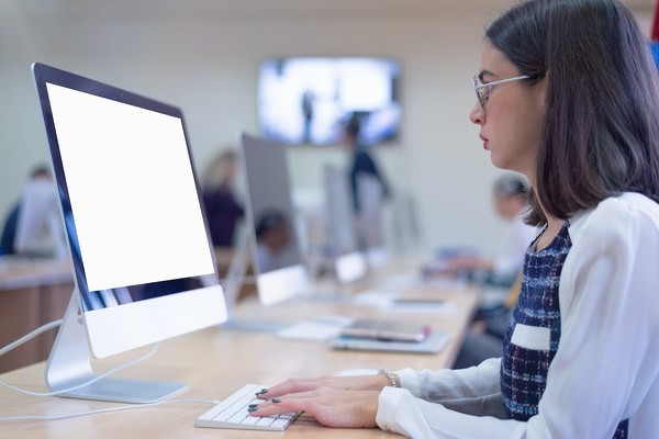 IBM за бесценок продает бизнес, который &laquo;съел&raquo; миллиарды, но так и не принес прибыли