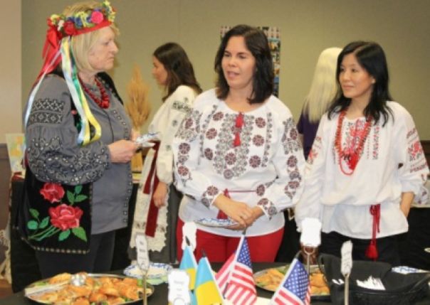 Индейка в вышиванке. Зачем Украине свой &laquo;День благодарения&raquo;