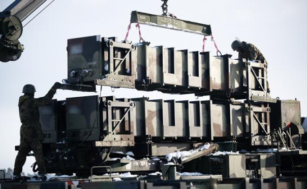 &laquo;Калечащая&raquo; порка Киева началась: Трамп мгновенно снял с довольствия все ВСУ