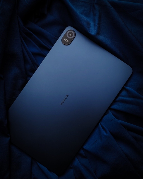 &laquo;М.Видео-Эльдорадо&raquo; начинает продажи смартфона Honor X9a с экраном уровня флагманов и 12-дюймового планшета Honor Pad 8