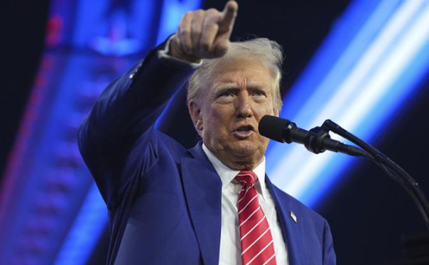 Newsweek: Администрация Трампа сделала Путину три подарка