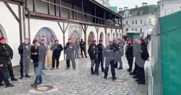 Новые атаки на Лавру: Виктория за всех и молчание &laquo;архиягнят&raquo;