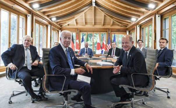 Планы &laquo;золотого миллиарда&raquo;: себе &mdash; &laquo;сладкое благоденствие&raquo;, остальным &mdash; голод и войны