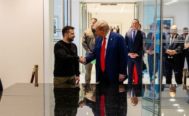 Почему Зеленский все-таки поскакал к Трампу? Не иначе, как из-за фонда