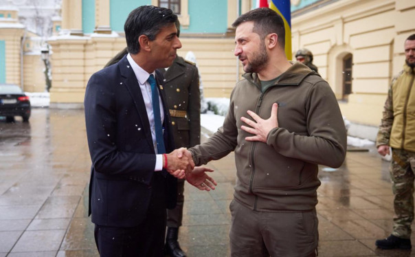 Премьер Британии анонсировал подготовку боевых летчиков для ВВС Украины