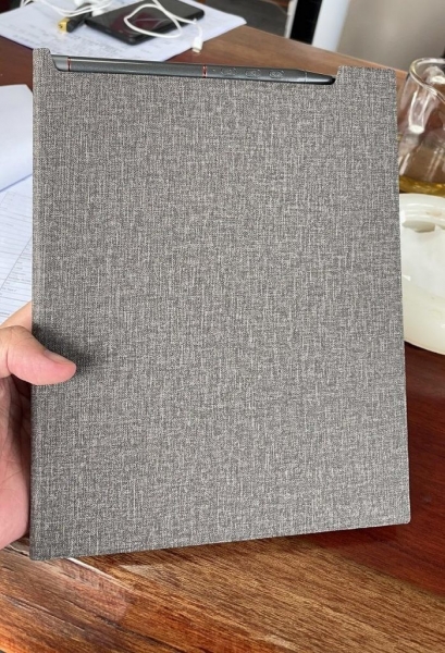 Производитель &laquo;ноутбуков для параноиков&raquo; выпустил самую мощную в мире электронную книгу. Она работает на KDE