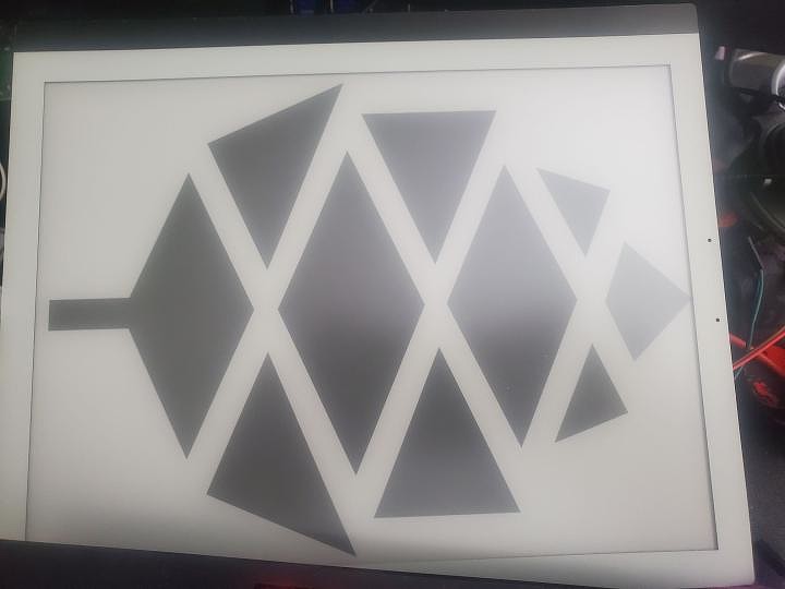 Производитель &laquo;ноутбуков для параноиков&raquo; выпустил самую мощную в мире электронную книгу. Она работает на KDE