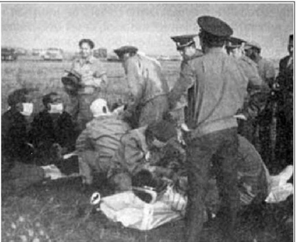 Простое доказательство того, что американцы не были на Луне | Полет США на Луну опять откладывается: нет скафандров