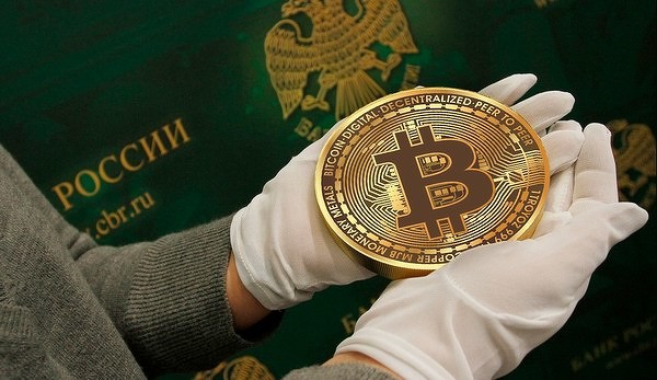 Россия вырывается в лидеры по добыче биткоина