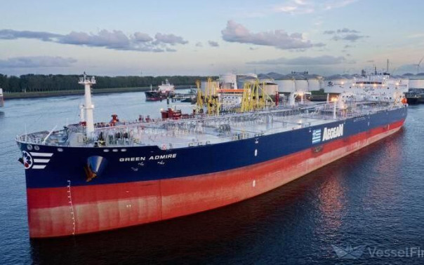 Россия задержала танкер Green Admire, шедший из эстонского порта Силламяэ через российские воды