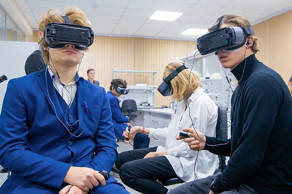 Рост зарплат ИТ-специалистов внезапно прекратился, сменившись падением