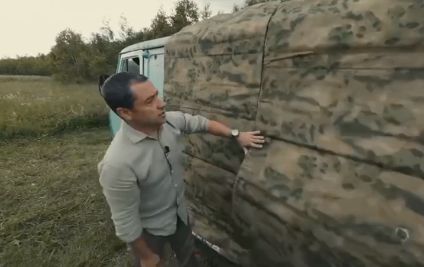 Ростех показал испытание бронеодеяла &mdash; нового средства защиты личного состава и техники от осколочных гранат.