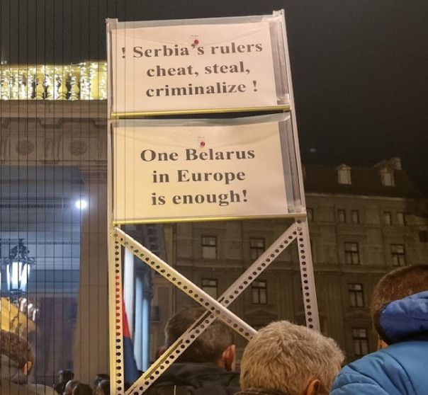 Сербия: попытка переворота по сценарию киевского майдана провалилась