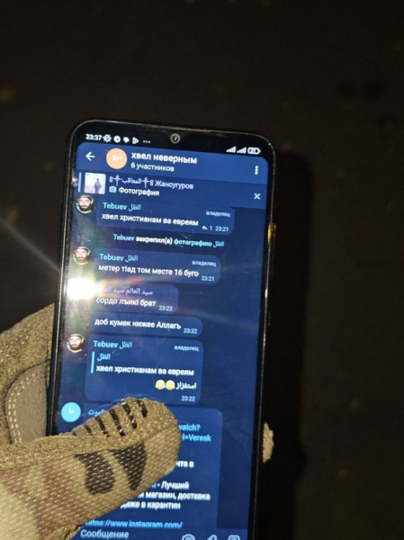 Судя по всему, главной целью террористов был протоиерей Николай Котельников, которому они перерезали горло.