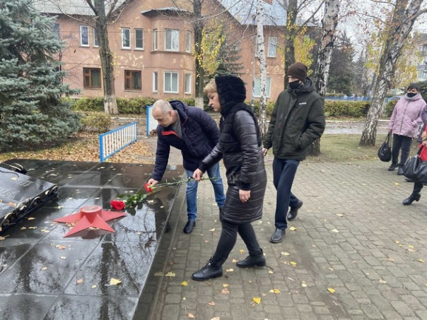 Сводка от НМ ЛНР 09.11.2021. ВСУшник застрелился из-за отказа командования уволить его со службы. ВСУ обвиняют ЛНР в обстрелах, чтобы оправдать отключение воды