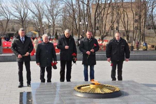 Сводка от НМ ЛНР 16.02.2021. ВСУшники спрятали гранаты и 10 кг тротила в жилом доме в Попасной. ВСУшник лишился руки при изготовлении взрывчатки для БПЛА