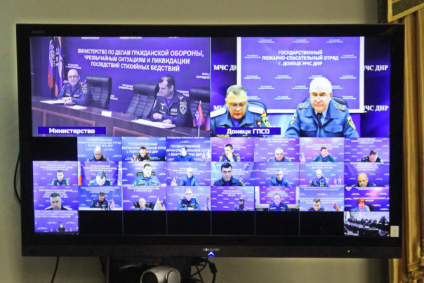 Сводка от УНМ ДНР 25.02.2021. Обстрелами укрофашистов в Еленовке повреждены три жилых дома. ВФУ продолжают обстрел по населённым пунктам Республики