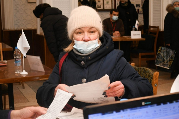 Сводка от УНМ ДНР 25.02.2021. Обстрелами укрофашистов в Еленовке повреждены три жилых дома. ВФУ продолжают обстрел по населённым пунктам Республики