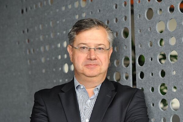 Турция закупает Российских роботов. Один из них приступил к работе в аэропорту