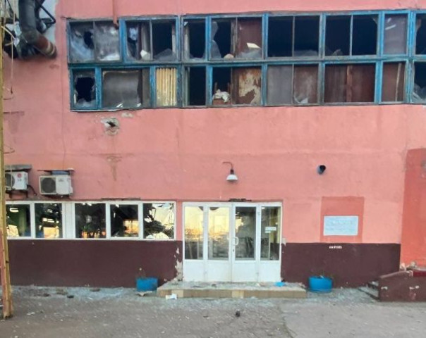 Укрофашисты обстреляли химическое предприятие &laquo;Стирол&raquo; в Горловке, более полсотни домов и объектов инфраструктуры ДНР повреждено за сутки