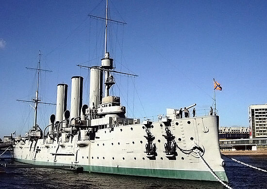 В России готовятся к выпуску планшет и смартфон на  ОС &laquo;Аврора&raquo; специально для чиновников