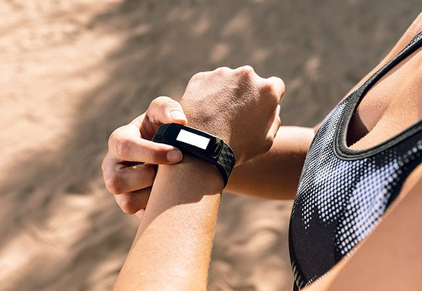 В России впервые в истории упали продажи фитнес-браслетов