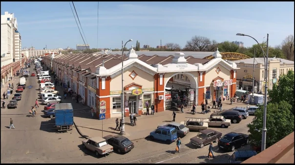 &laquo;Вас тут не стояло&raquo;: Нацисты против одесского &laquo;Привоза&raquo;