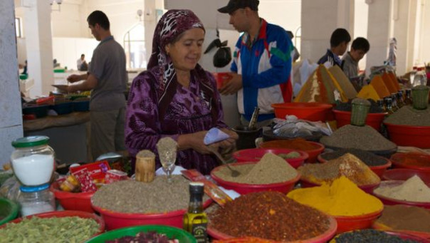 Вместо специй - молотый навоз: Подделка специй в России вышла на новый уровень