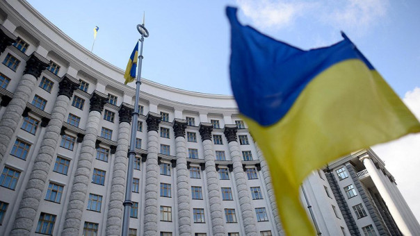 Внешнеполитическая стратегия Украины: погибнуть в войне с Россией